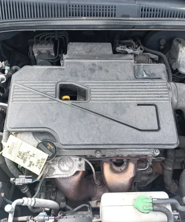 Monoblocco motore con pistoni