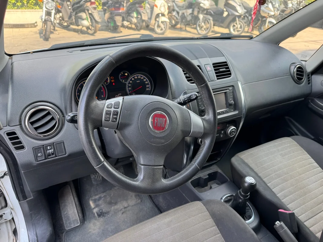 FIAT SEDICI (74) - immagine 11