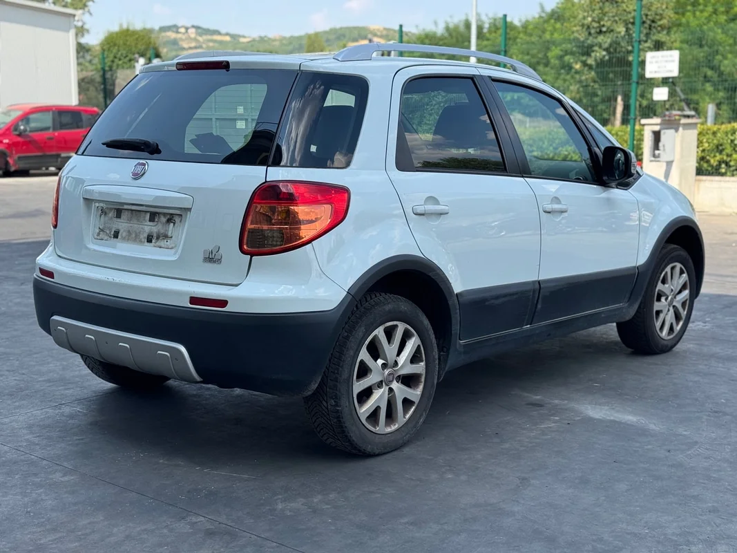 FIAT SEDICI (74) - immagine 5