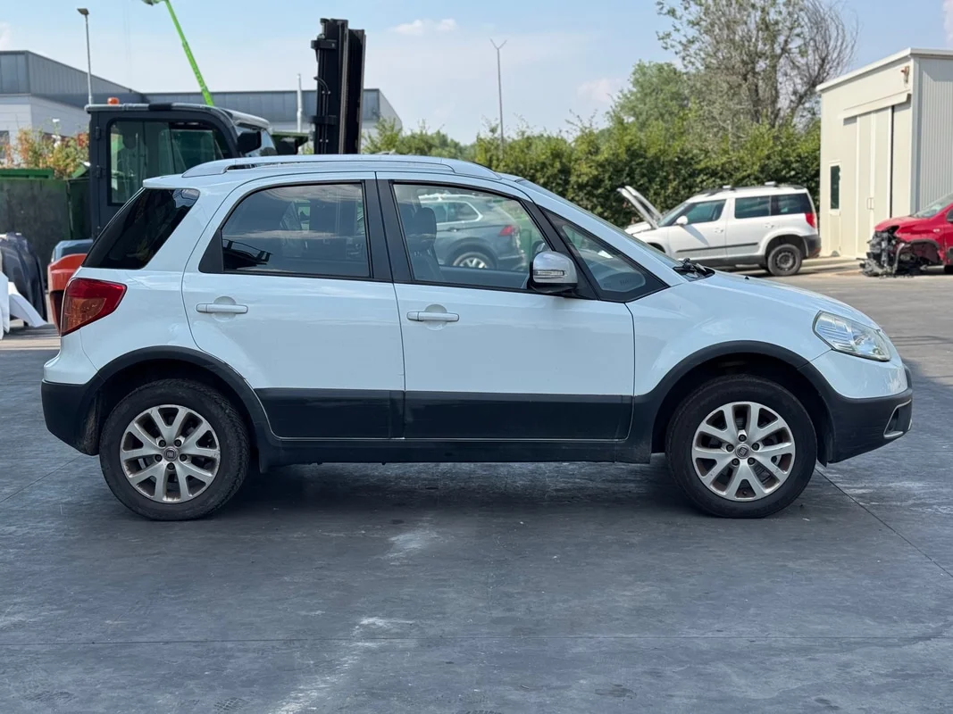 FIAT SEDICI (74) - immagine 6