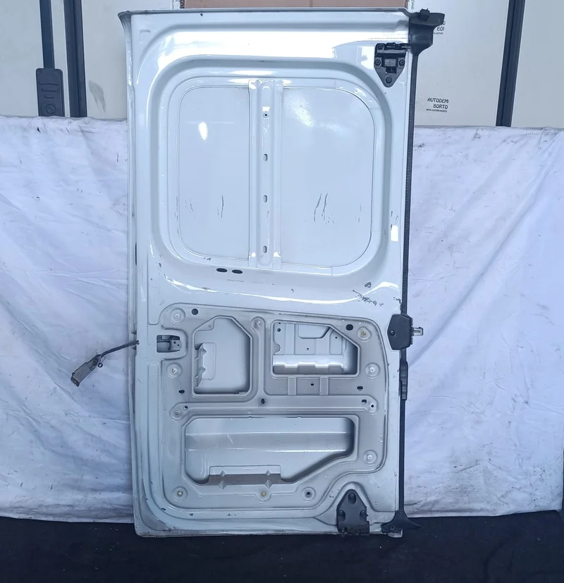 Porta carico post. a battente Destra - immagine 6