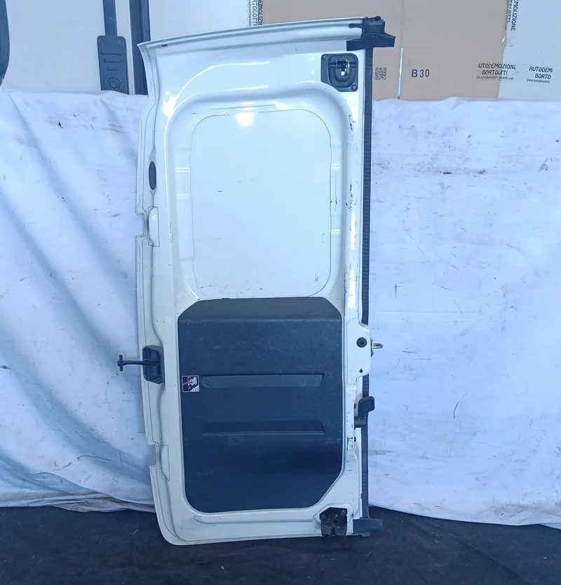 Porta carico post. a battente Destra - immagine 6