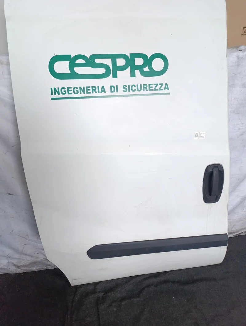 Porta carico lat. scorrevole Destra - immagine 5