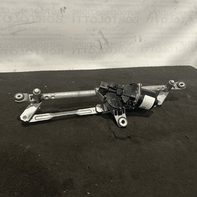 Meccanismo tergiparabrezza con motorino