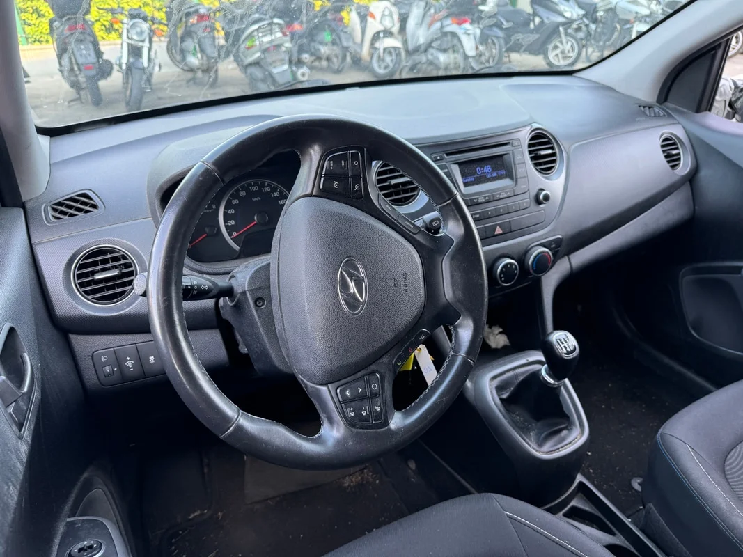 HYUNDAI i10 - immagine 11