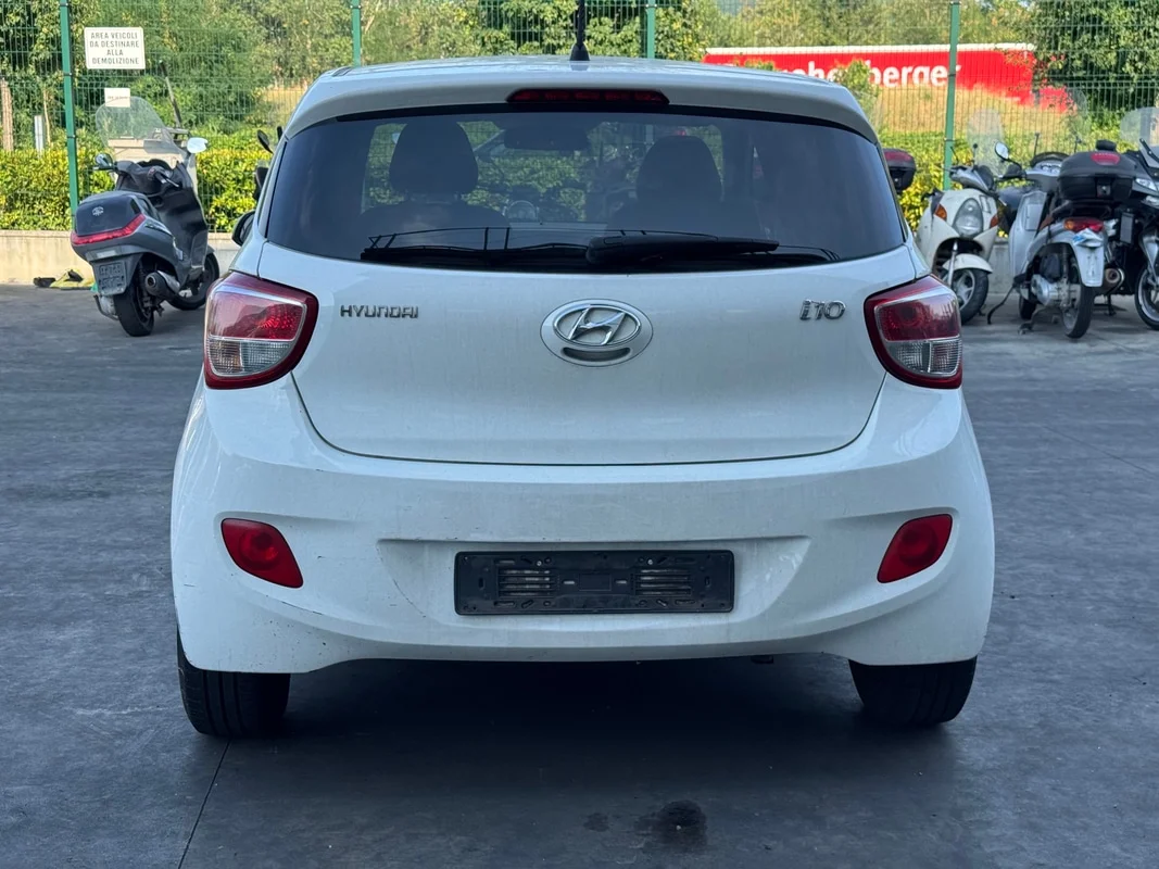 HYUNDAI i10 - immagine 4