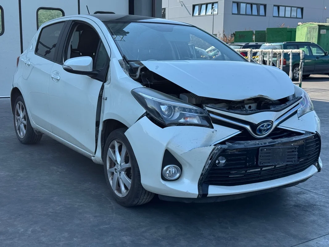 TOYOTA YARIS - immagine 7