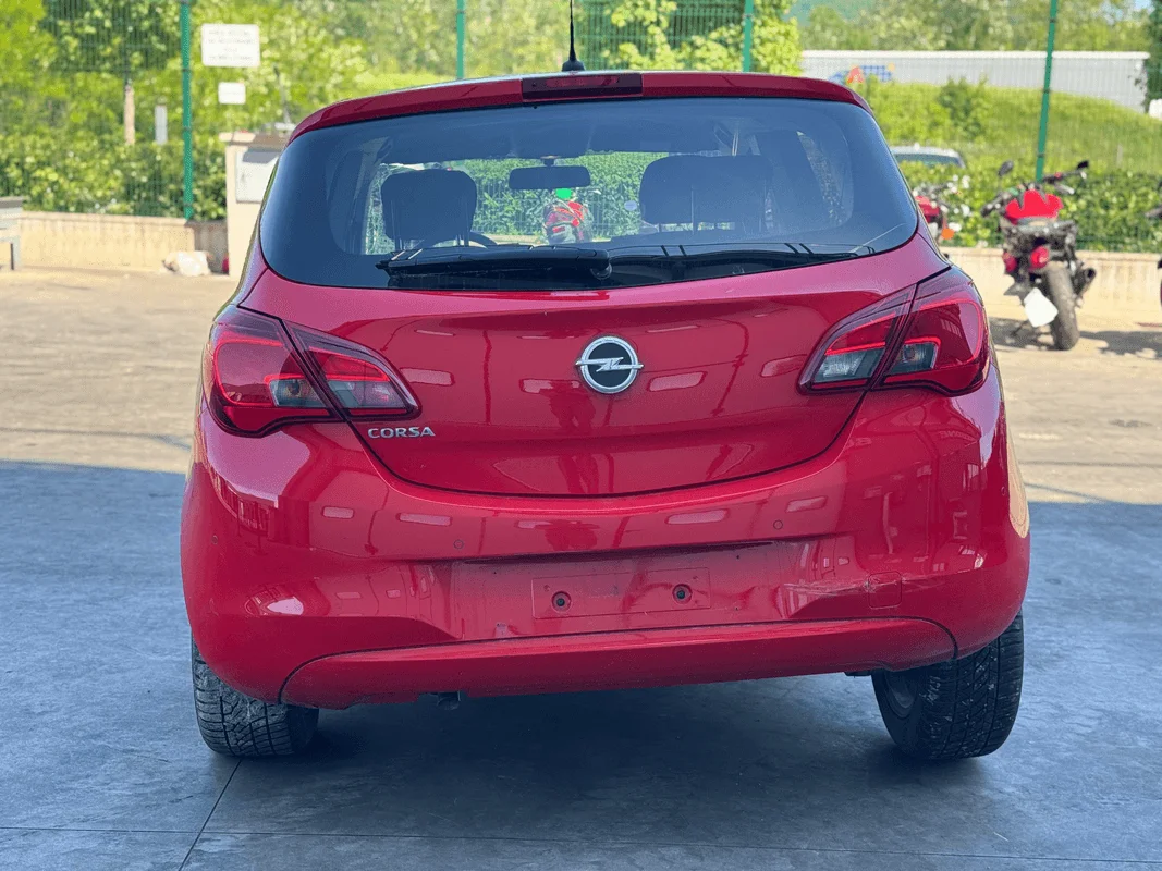 OPEL CORSA (X15) - immagine 4