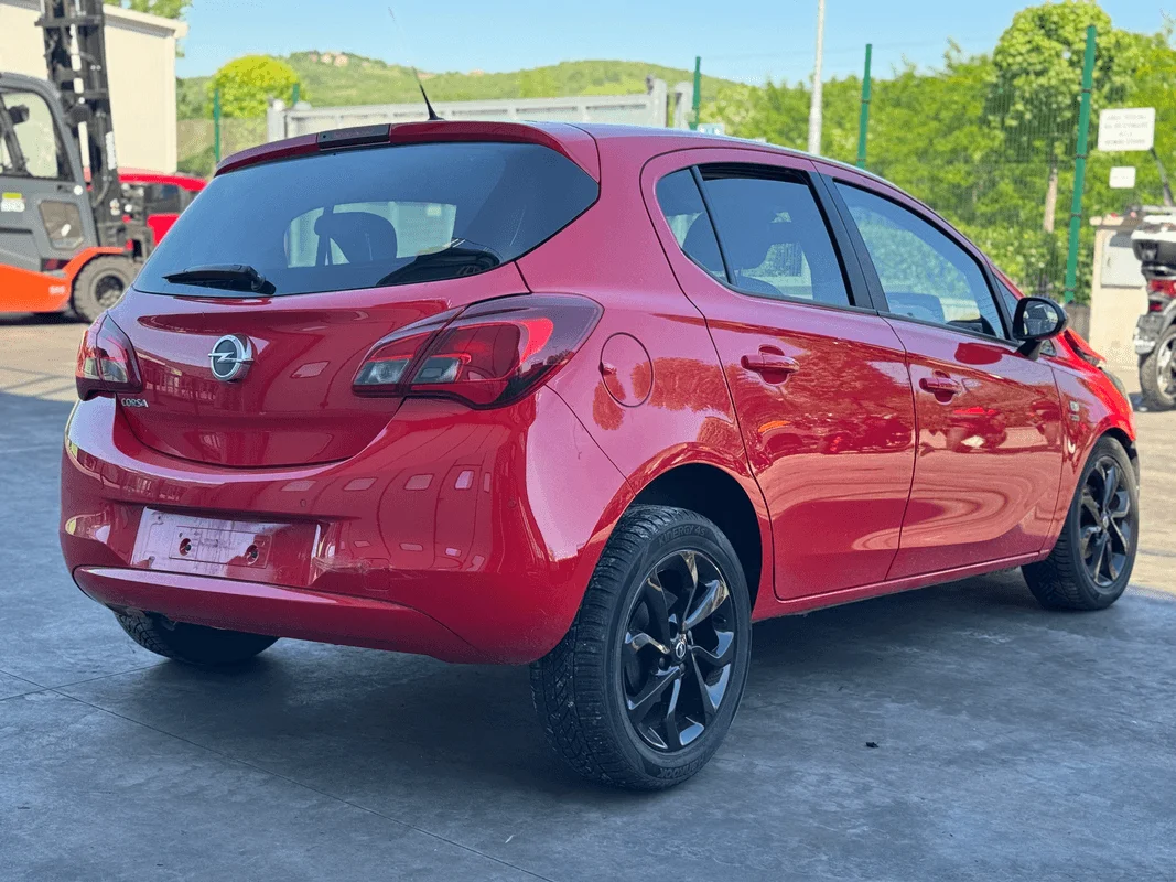 OPEL CORSA (X15) - immagine 5