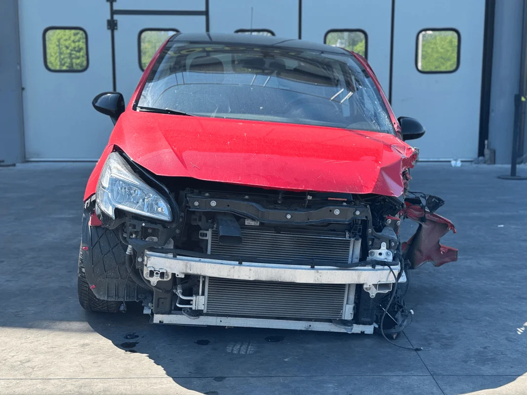OPEL CORSA (X15) - immagine 8