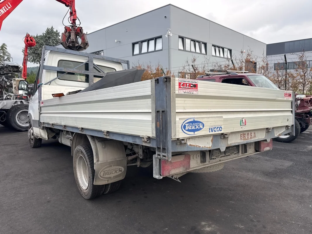 IVECO DAILY Cabinato - immagine 2