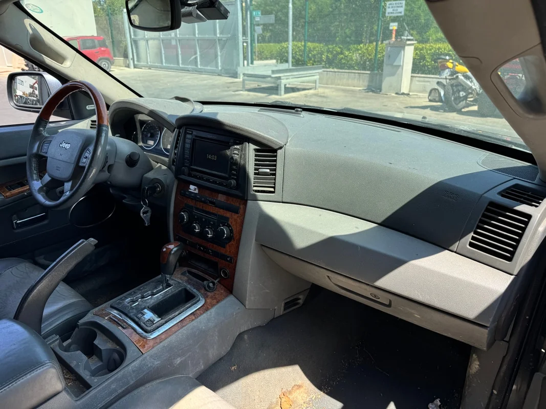 JEEP GRAND CHEROKEE (WH) - immagine 9