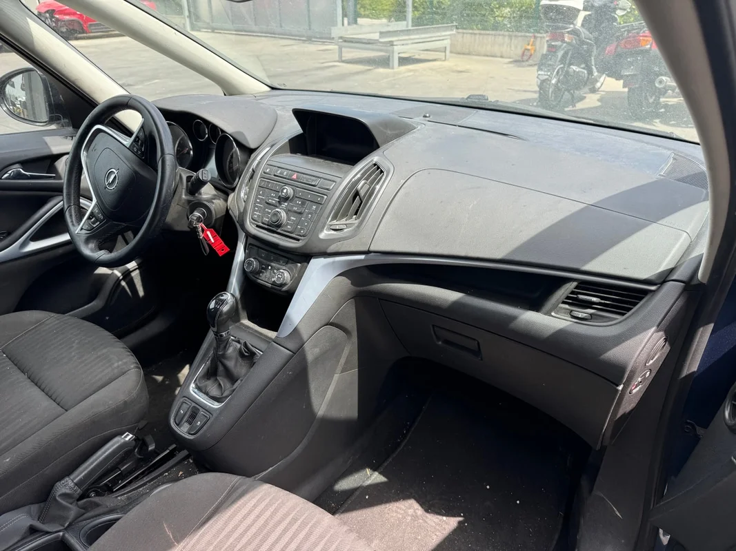 OPEL ZAFIRA (P12) - immagine 8