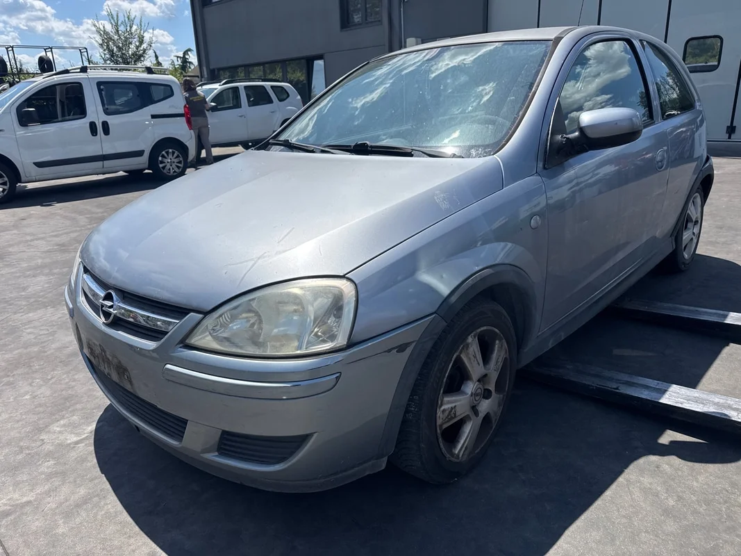 OPEL CORSA (X01)