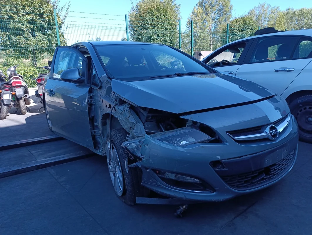 OPEL ASTRA (P10) - immagine 4