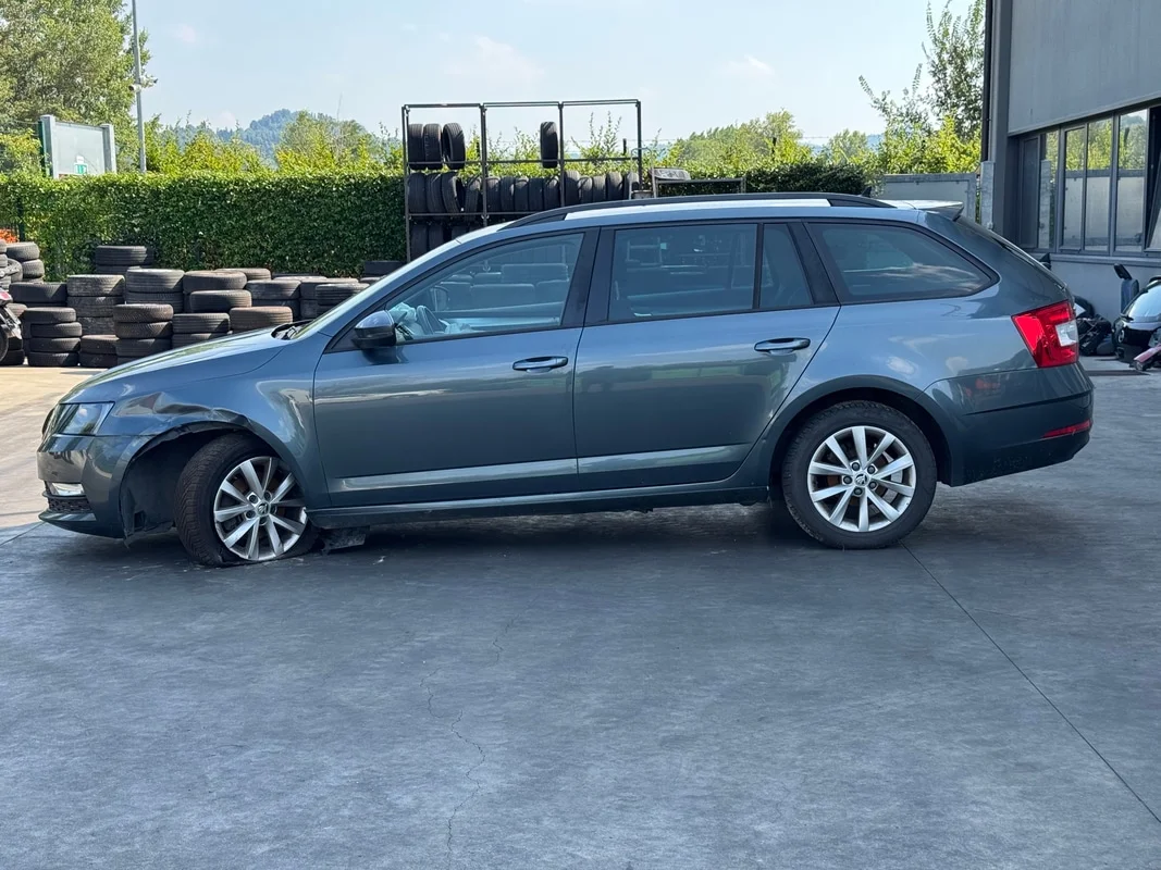 SKODA OCTAVIA (5E) - immagine 2