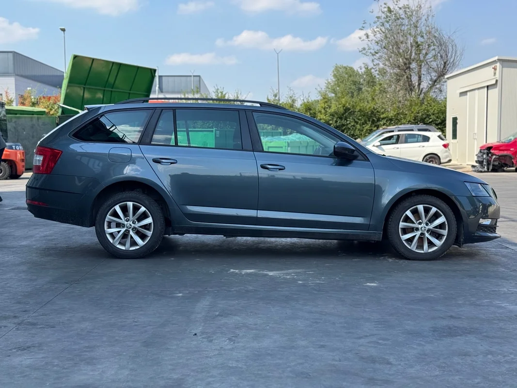 SKODA OCTAVIA (5E) - immagine 6
