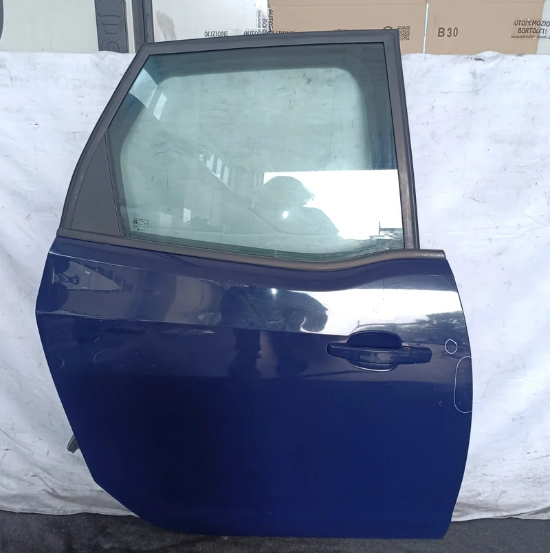 Porta post. Destra