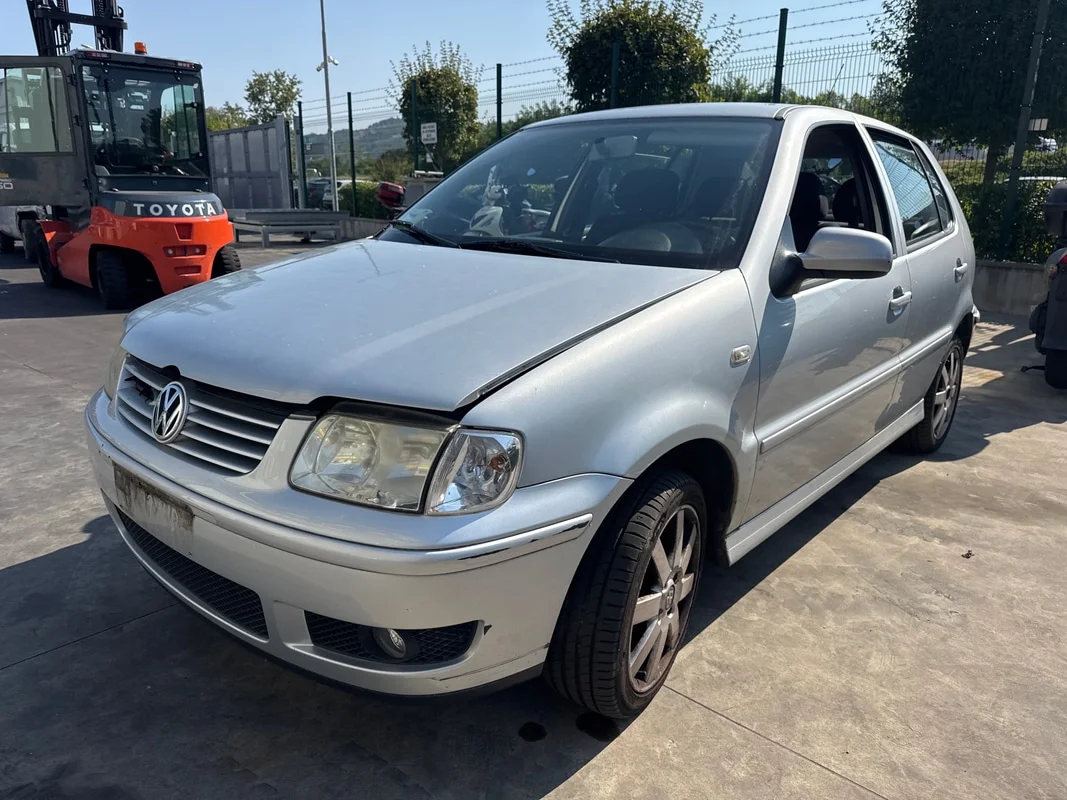 VOLKSWAGEN POLO 3a Serie