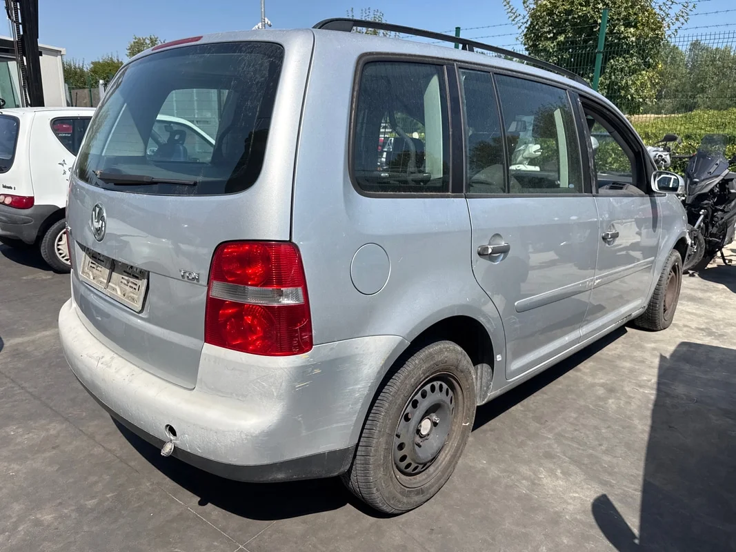VOLKSWAGEN TOURAN (1T) - immagine 3