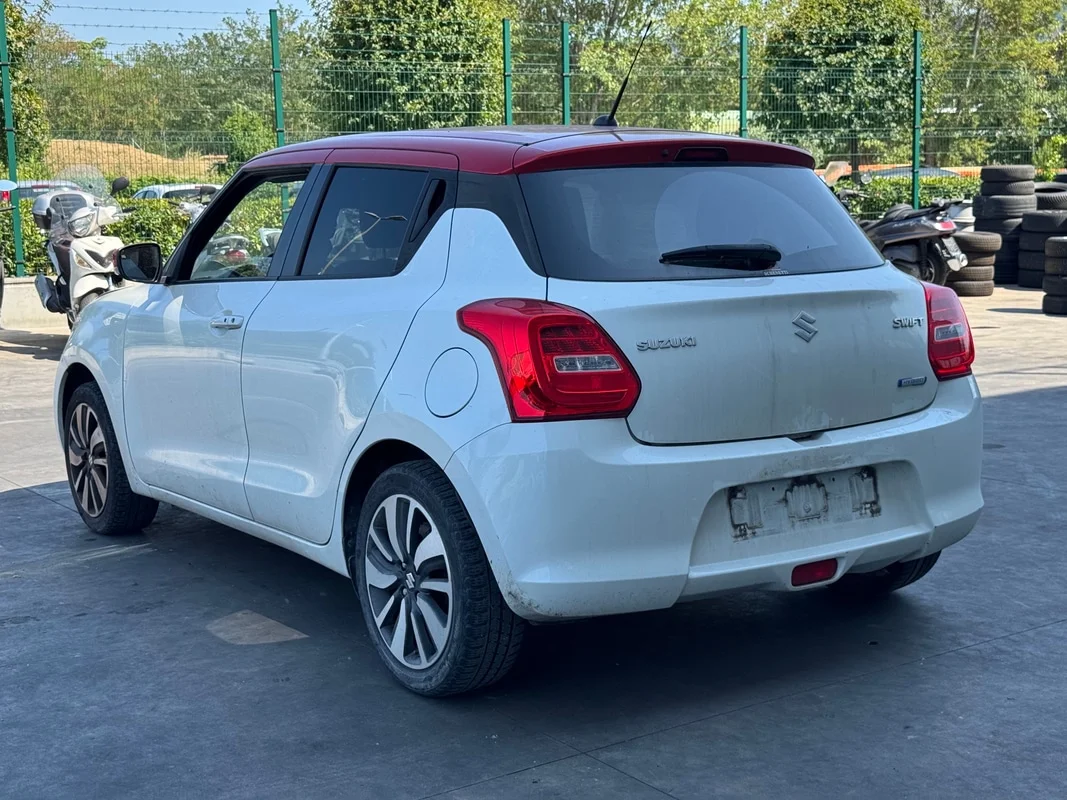 SUZUKI SWIFT - immagine 3