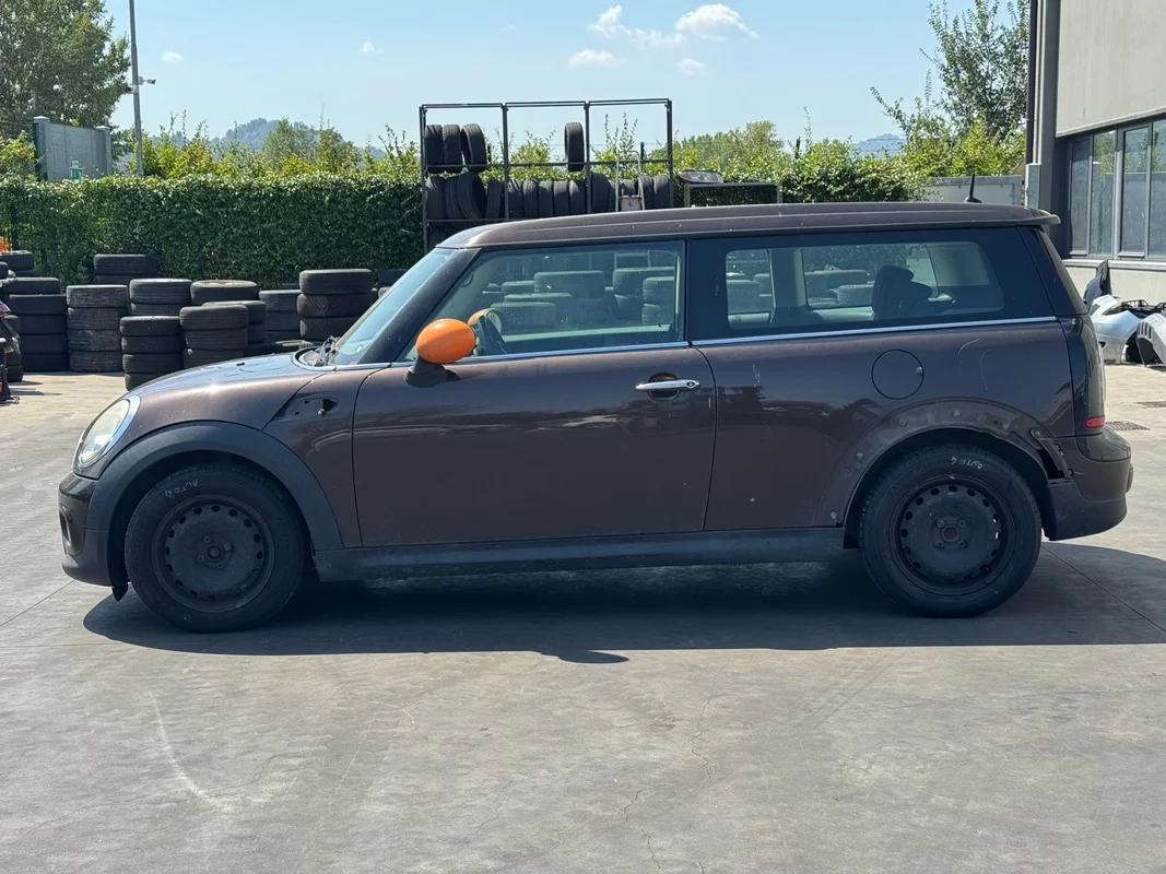 MINI MINI Clubman (R55 LCI) - immagine 2