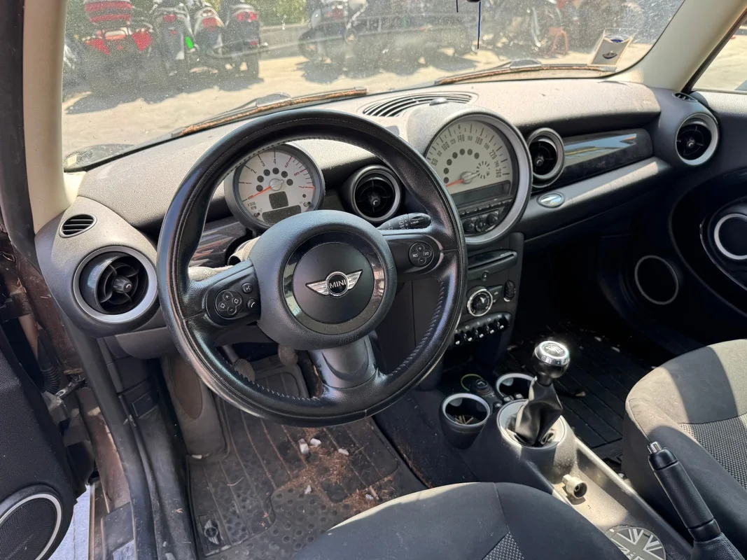 MINI MINI Clubman (R55 LCI) - immagine 11