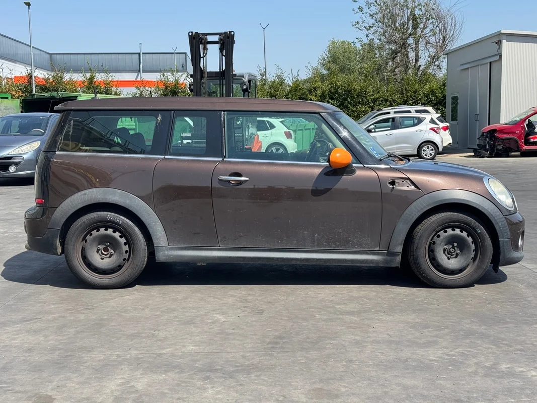 MINI MINI Clubman (R55 LCI) - immagine 6