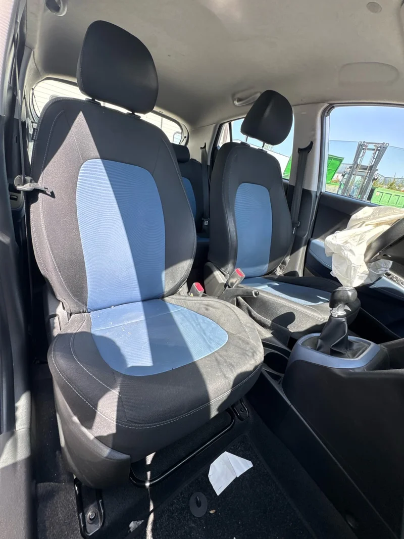 HYUNDAI i10 - immagine 10