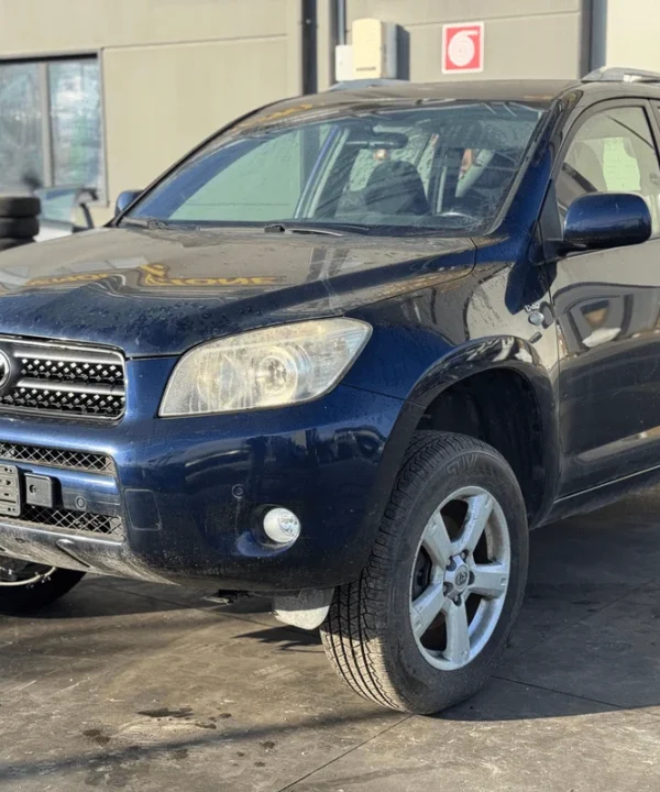 TOYOTA RAV 4 3a Serie