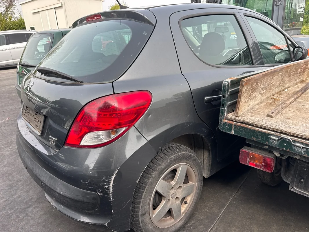 PEUGEOT 207 - immagine 3