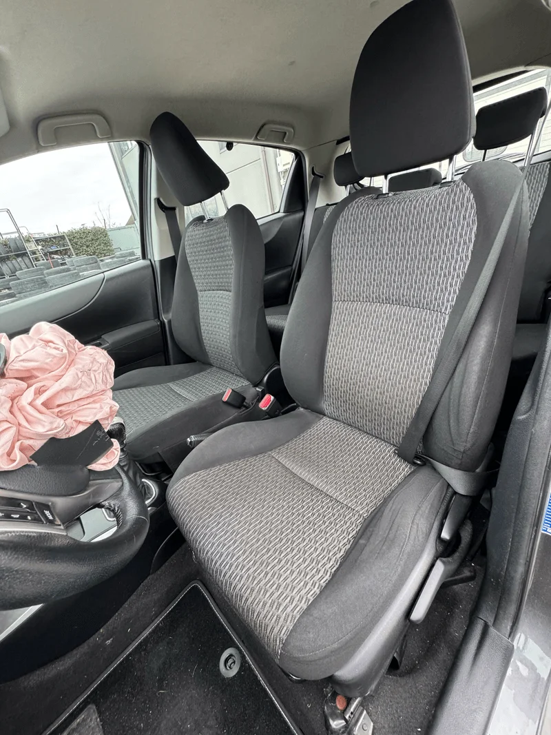 TOYOTA YARIS - immagine 12