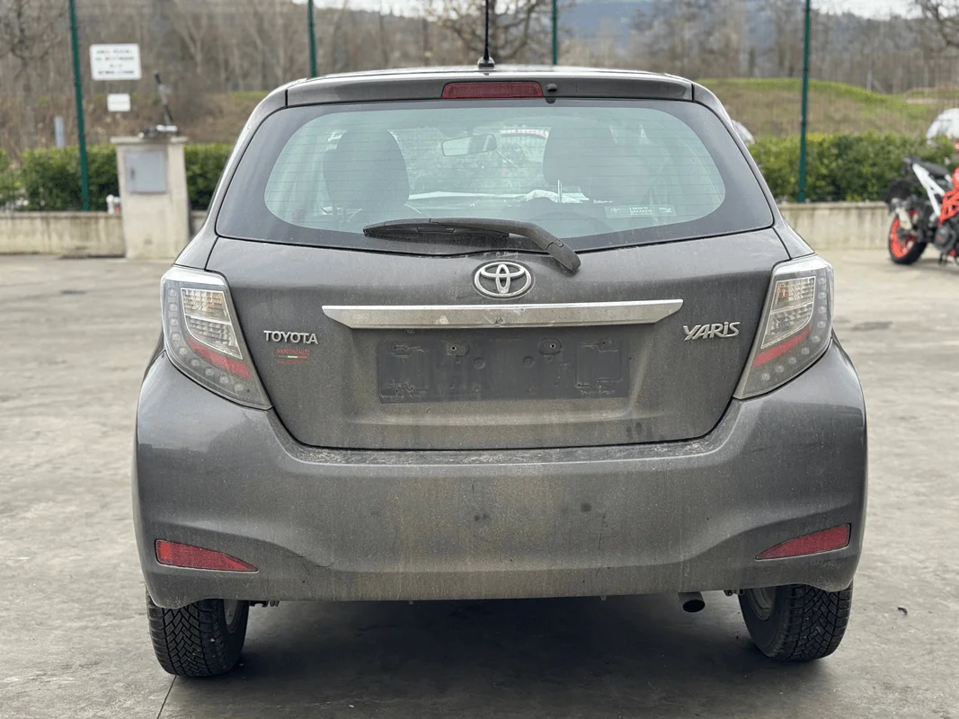 TOYOTA YARIS - immagine 4