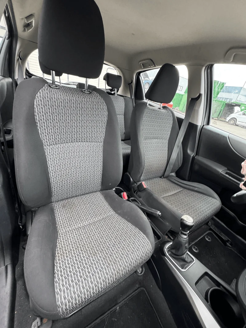 TOYOTA YARIS - immagine 10