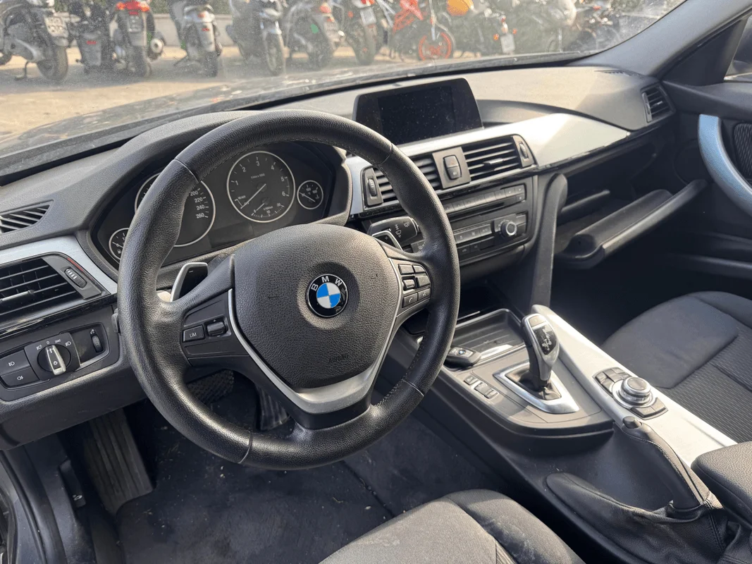BMW Serie 3 (F31) - immagine 12