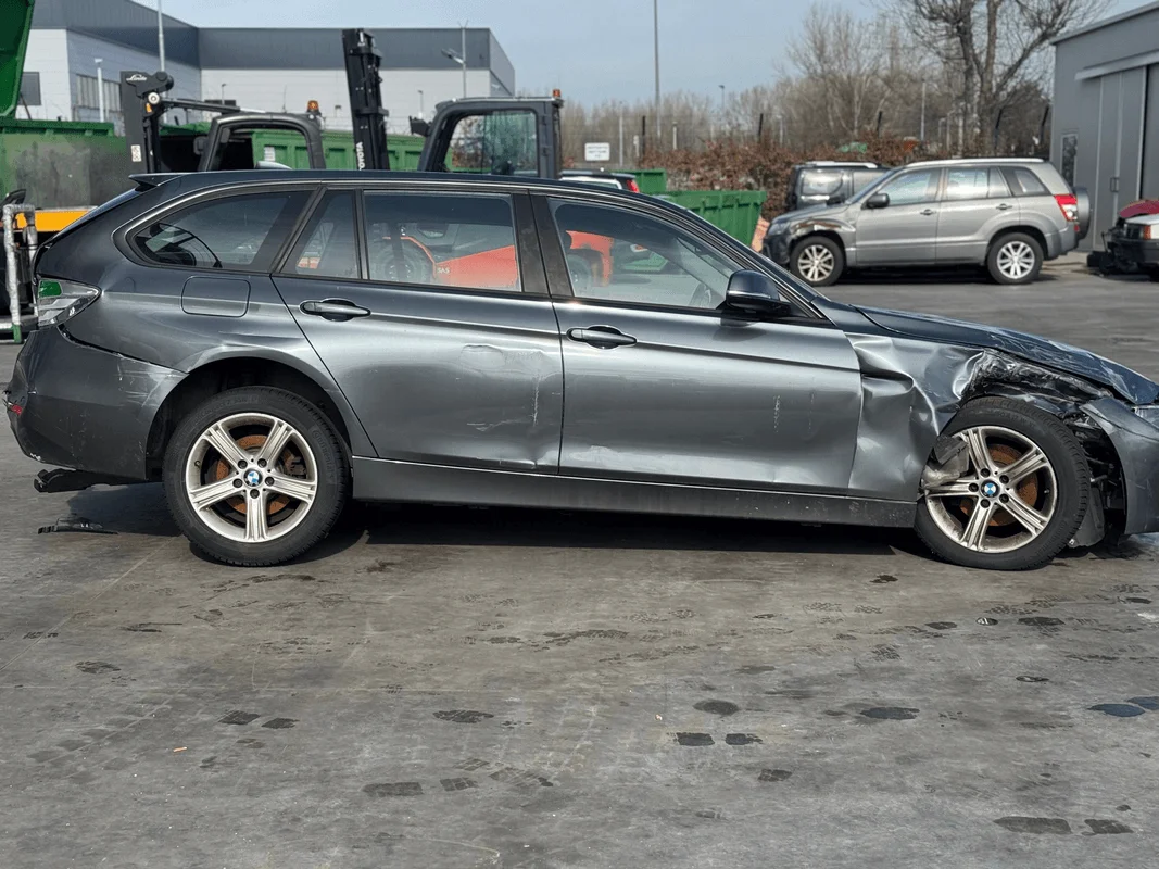 BMW Serie 3 (F31) - immagine 7