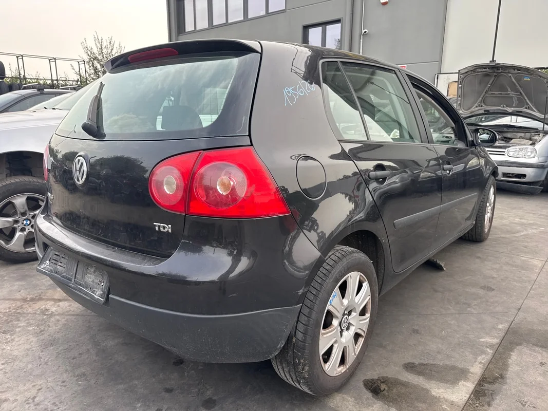 VOLKSWAGEN GOLF (1K) - immagine 3