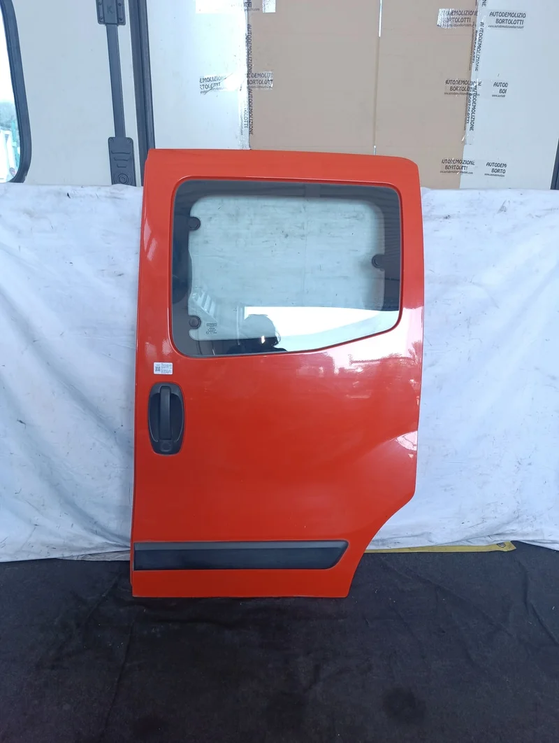 Porta post. Destra