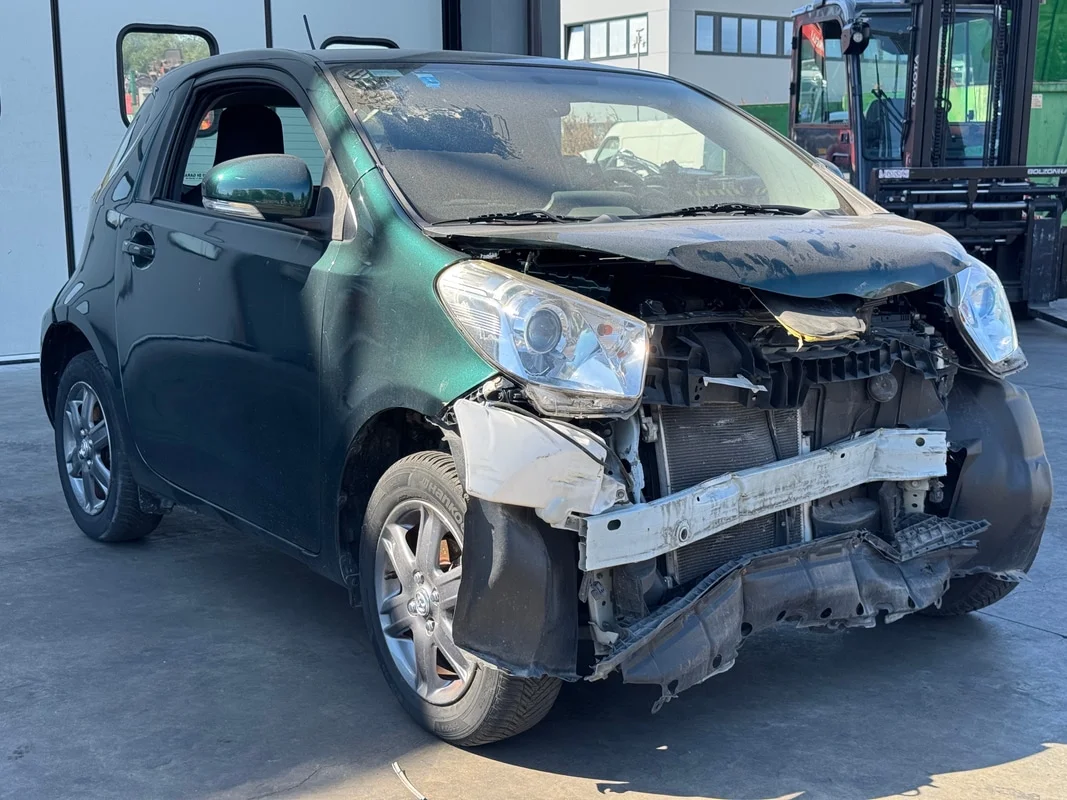 TOYOTA iQ - immagine 7