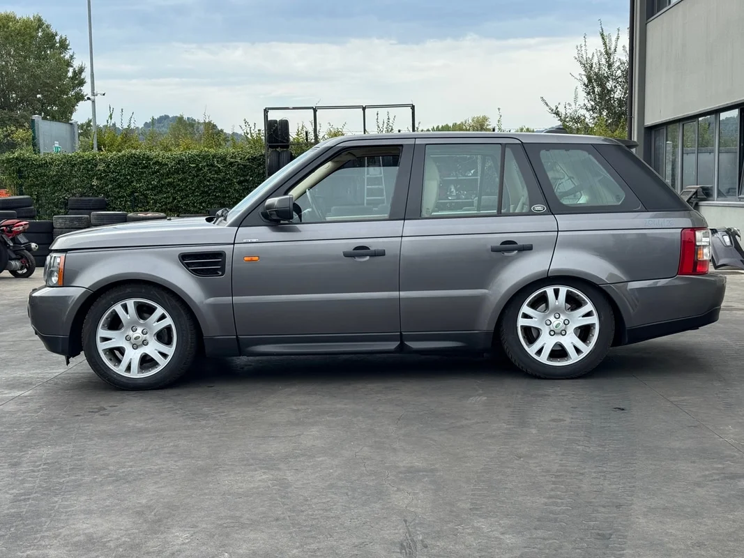 LAND ROVER RANGE ROVER SPORT - immagine 2