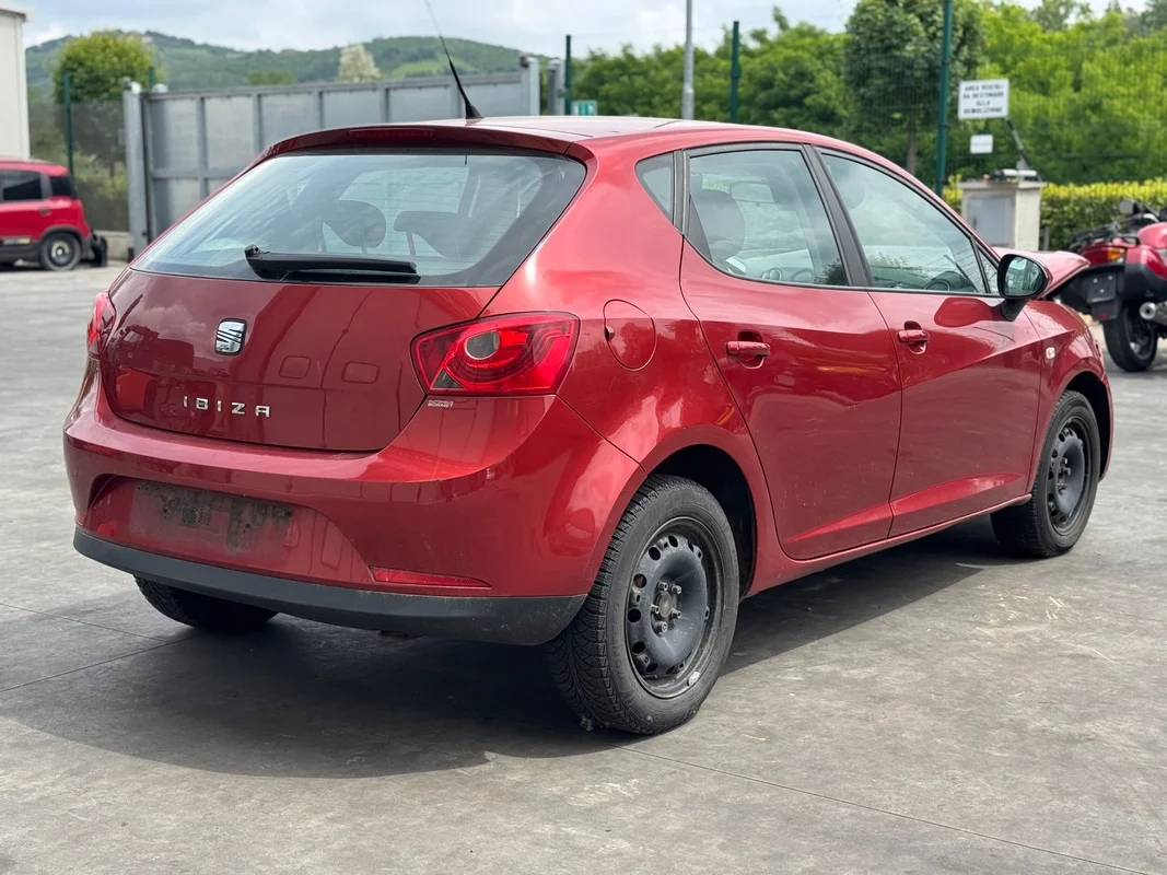 SEAT IBIZA (6J) - immagine 5