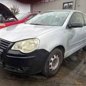 VOLKSWAGEN POLO (9N)