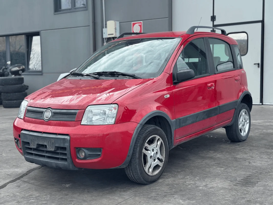 FIAT PANDA (2Q)