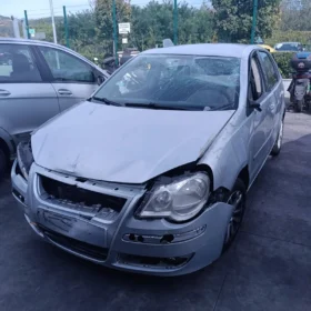 VOLKSWAGEN POLO (9N)