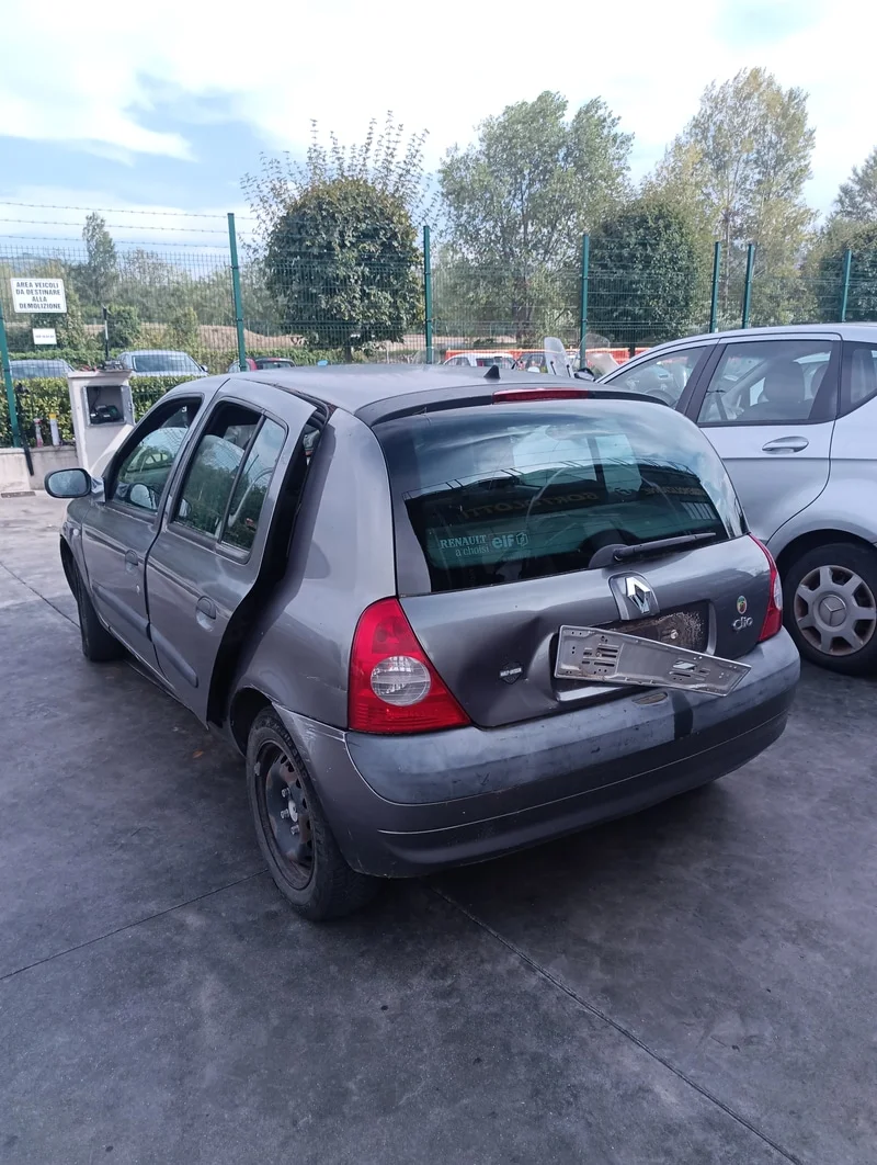RENAULT CLIO 2a Serie - immagine 2