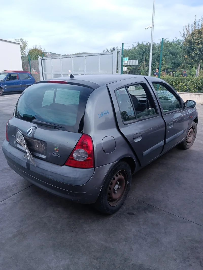 RENAULT CLIO 2a Serie - immagine 3