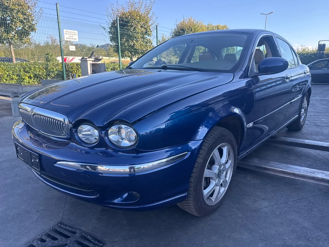 JAGUAR X-TYPE