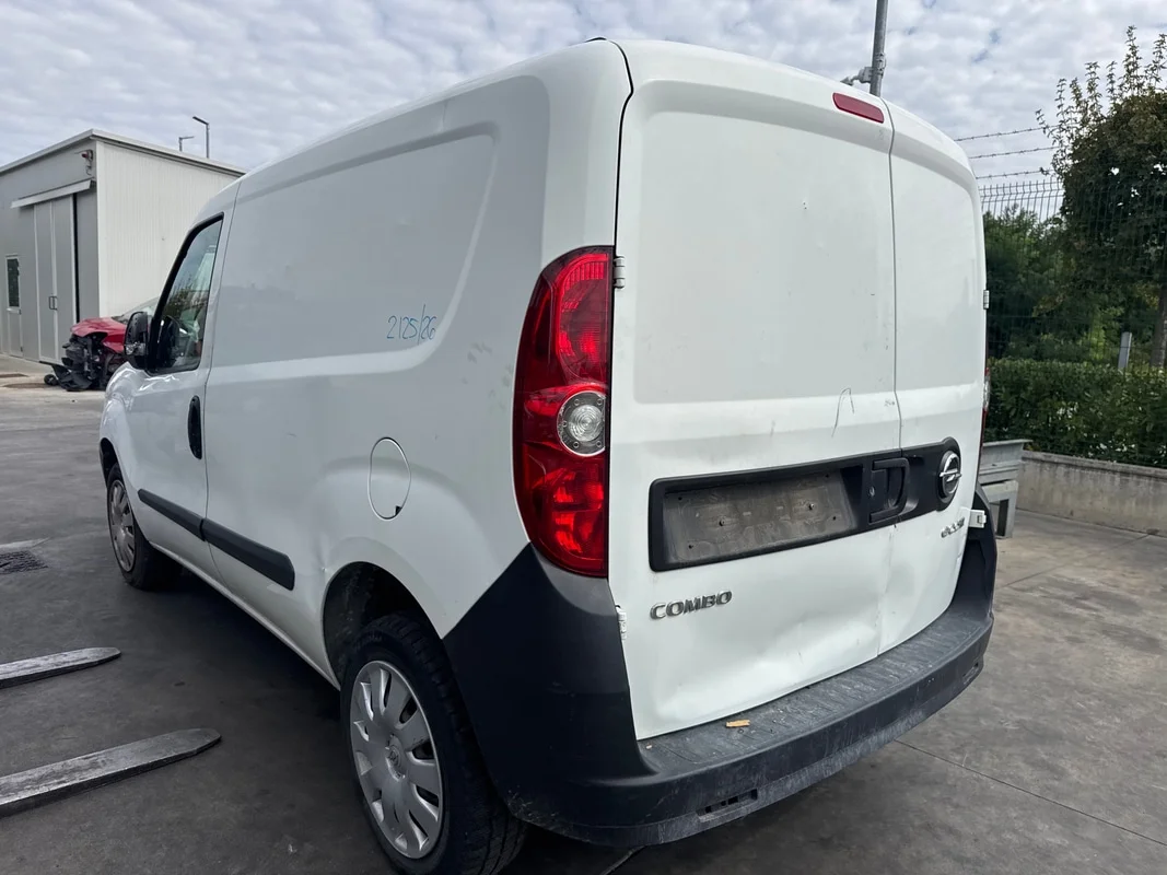 OPEL COMBO - immagine 2