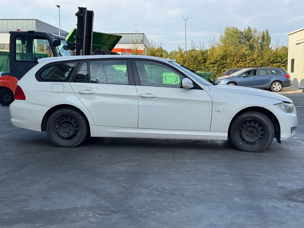 BMW Serie 3 (E90 LCI/E91 LCI) - immagine 6