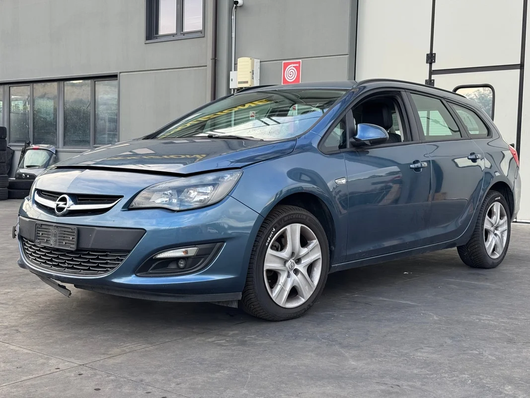 OPEL ASTRA (P10)
